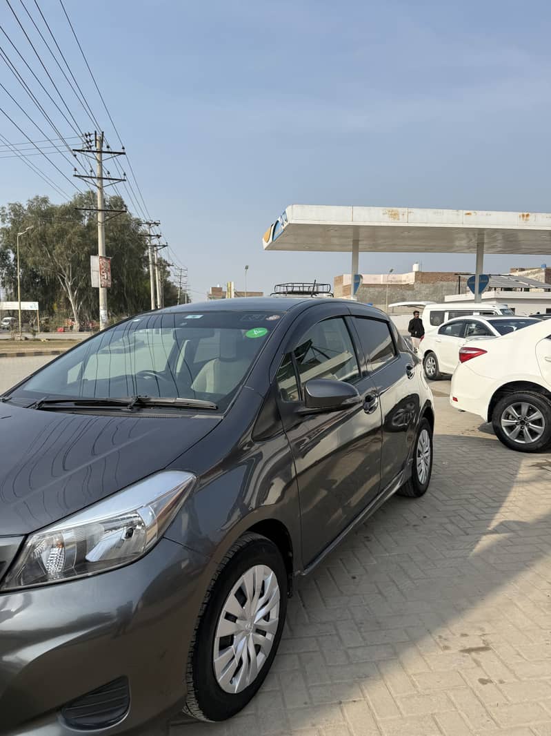 Toyota vitz 1