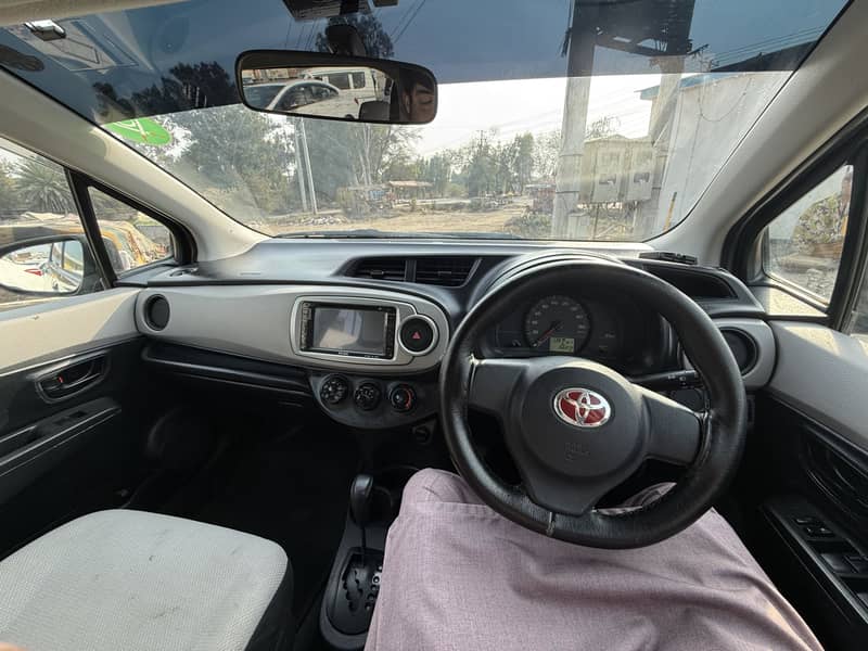 Toyota vitz 5