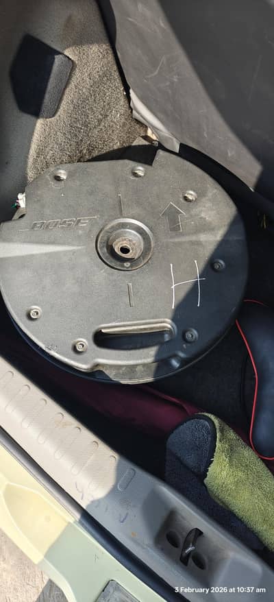 Bose active subwoofer (spearwheel)