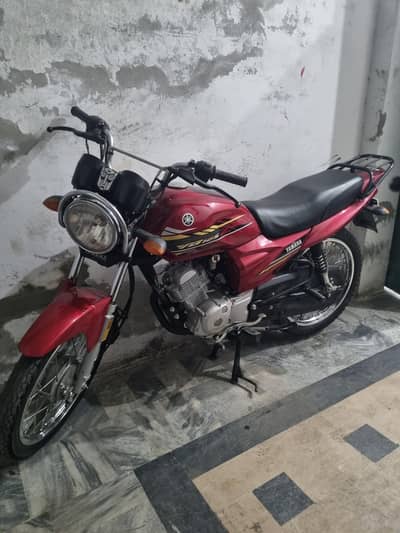 YAMAHA YB 125Z (2020)