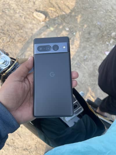 goggle pixel 7pro black color