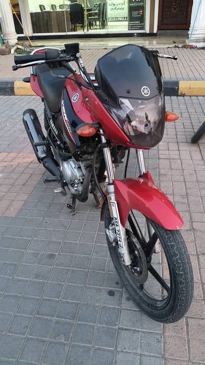 Yamaha YBR 125 | Model 2023 | 9350 KMs Driven CALL 0331 - 6065500