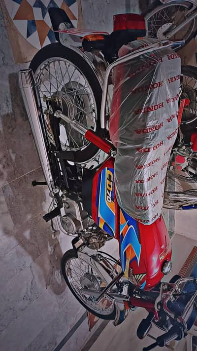 03 12 1640847 apl new bike only 8 kelo meter us
