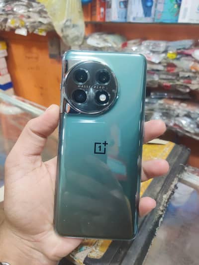 OnePlus 11 5G (12+12 ) (256)