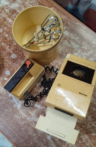 Egg Bitter with Rotating Bowl 03234174560