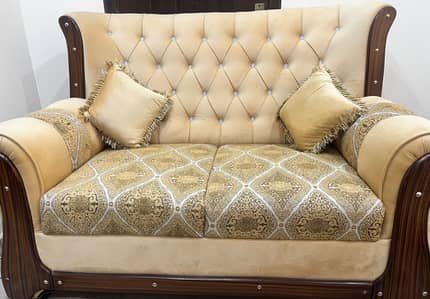 Sofa set in brand new condition