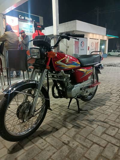 honda CG 125 in lush condition