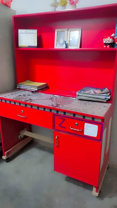 study Table only 1month use clean