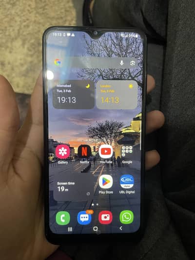Samsung Galaxy A20