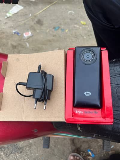 ital new x30 puls Brand new condition wifi hotspot  completel box