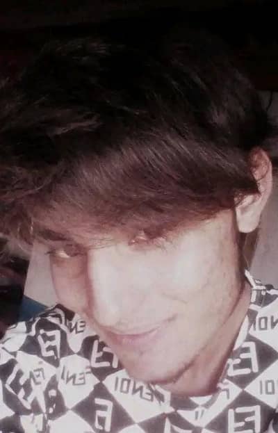 Assalam o alaikum viewers I need job like domestic helper kitchen help