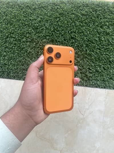 iPhone XR into 17 pro