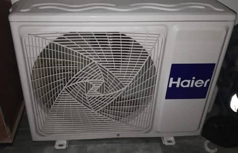 triple invertar AC urgent sale