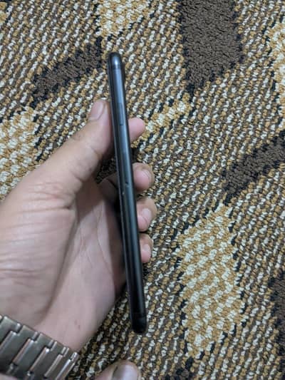 Apple iPhone 7 – 32GB (Non-PTA) For Sale