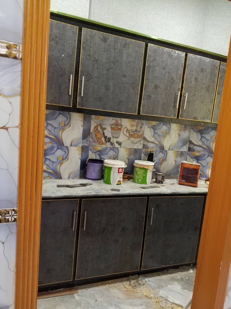 Flat for Bechlar,s 5