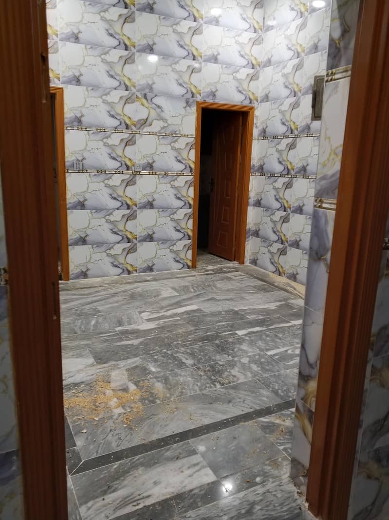 Flat for Bechlar,s 6