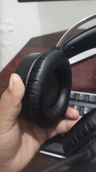 High quality HP Gaming Headset with RGB LED lighting & with Micropho