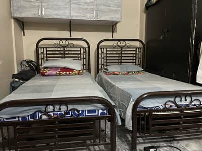 2 Single bed with mattress