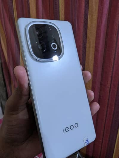 iQOO z10Turbo Pro. 12/256. full sim time