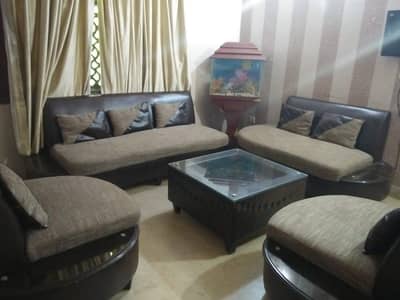 7 seater Sofa set with table for sale