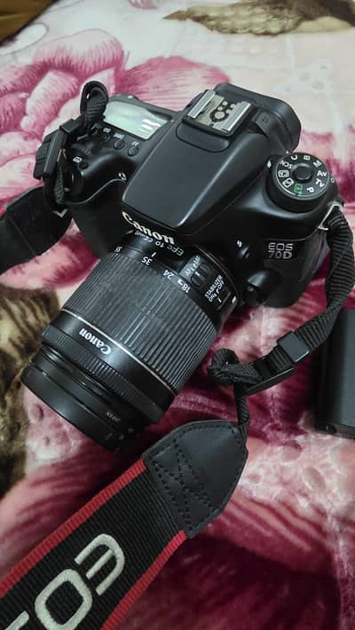 CANON 70D - 10/10- Extra lense and battery
