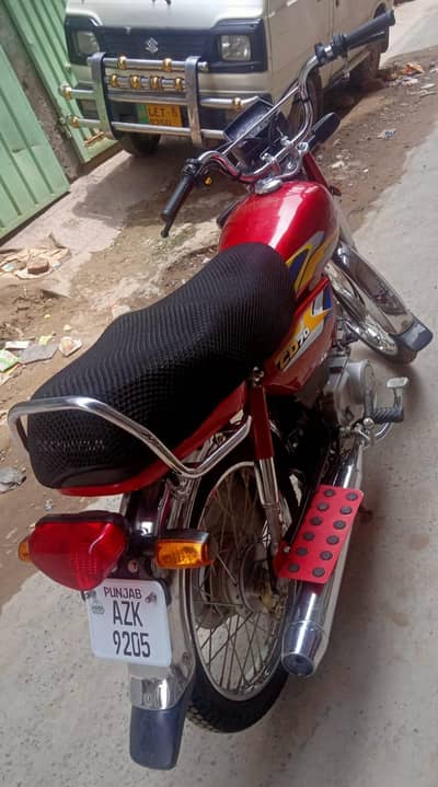 Honda CD70 bike original and new condition