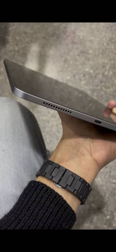 Ipad pro 11 inches m3 128gb tablet 10/10 urgent sell with pencil