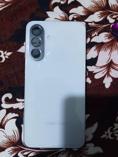 urgent for sale 12/256