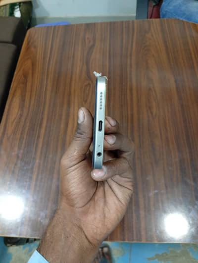 Is number pa contact Karen 03172143529