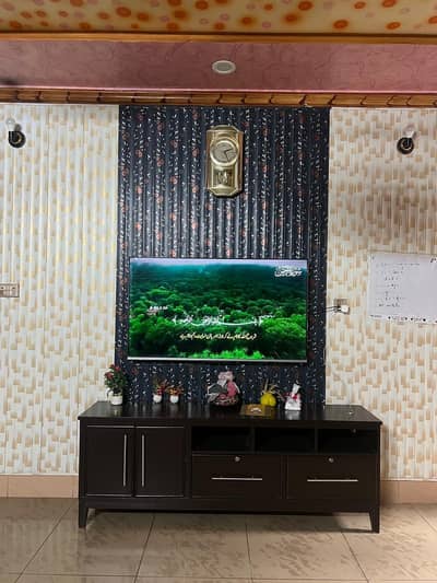 TCL 55 INS: LCD 4K. HDR. 10