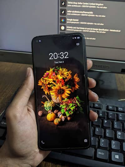 vivo y30 4/128 Single hand use 0 fault with box