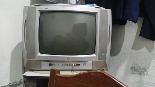 Very clear and clean display