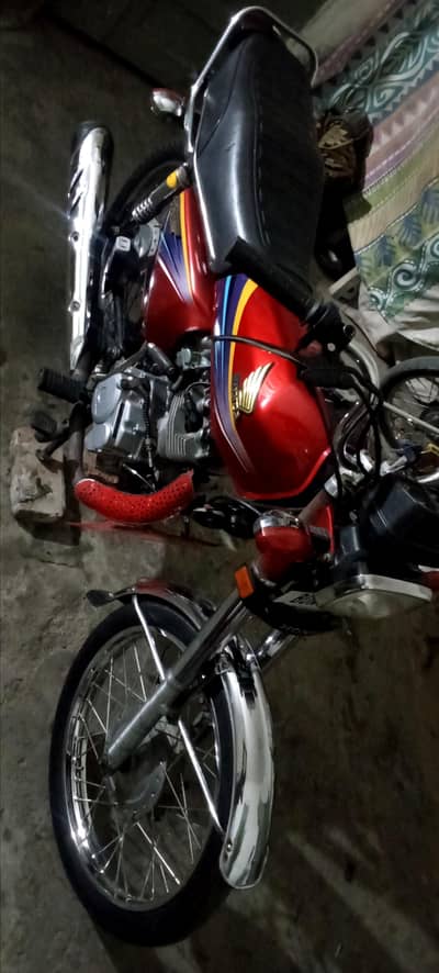 O3OO7896O65/FULLY LUSH HONDA CG 125 MODEL 2012