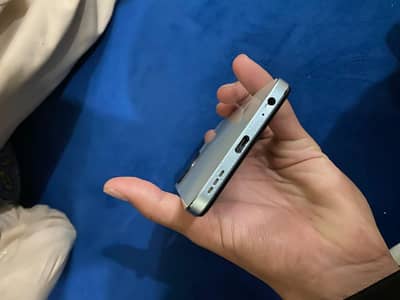 all ok everything is original 8 256 JB ram and room only cash.