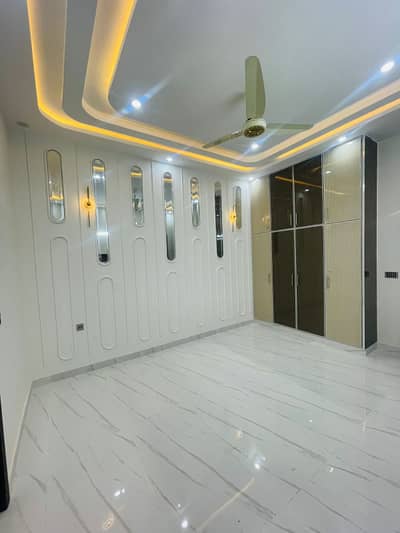 10marla upper portion for rent in jubilee town Lahore