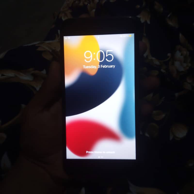 Apple iPhone 7 Plus 5