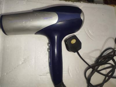 Phillips Salon Hair Dryer HP4980/08 – 2000W Powerful Dryer