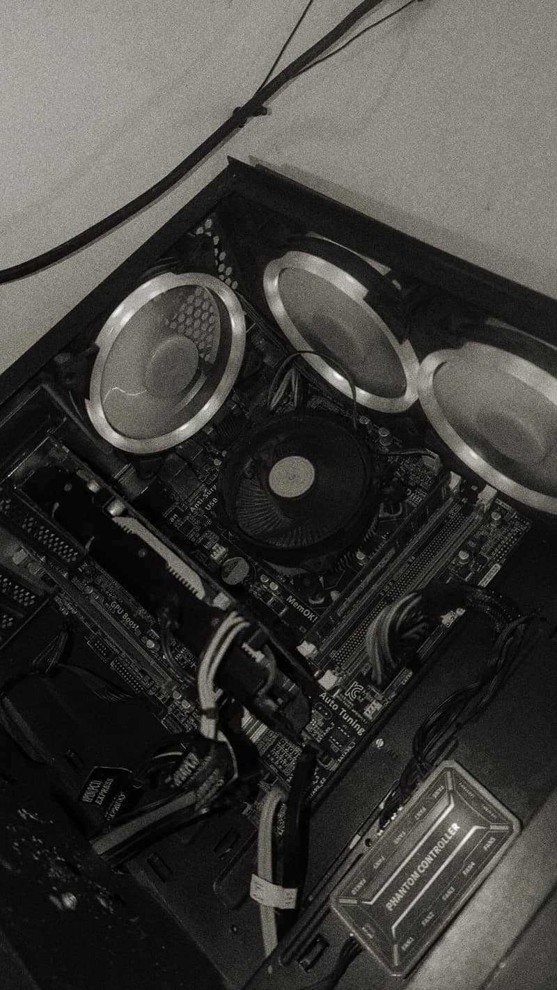 Full gaming PC setup 8