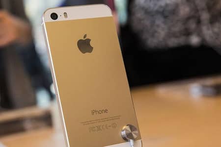 iPhone 5s 64GB for sale My Watsapp number 0323.88. 11.932