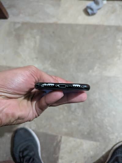 Apple iphone 7 official pta approved 10 by 9 condition