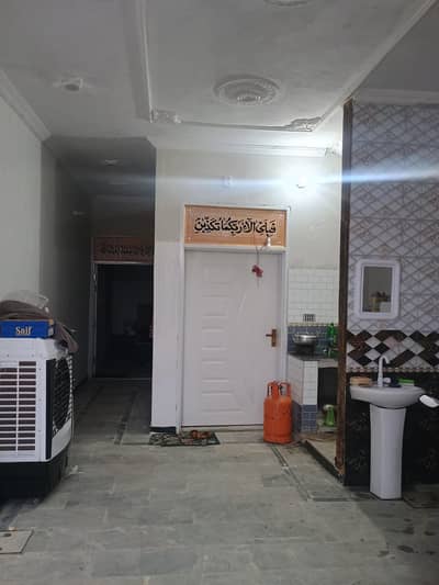 گھر کے کام کے لیے خاتون کی ضرورت ہے