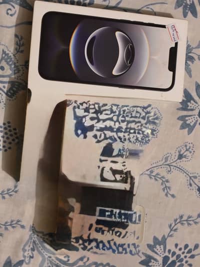 Iphone 16e mint condition