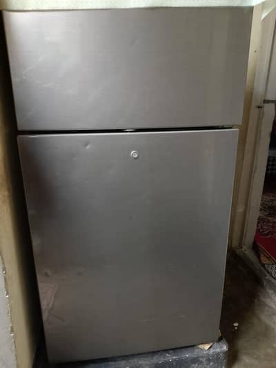 fridge hair new condition gray color