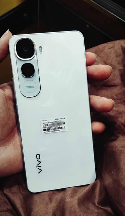 vivo y400 Sirf 2 maa used