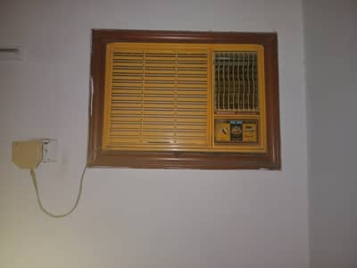 General window AC 1.5 tonnes