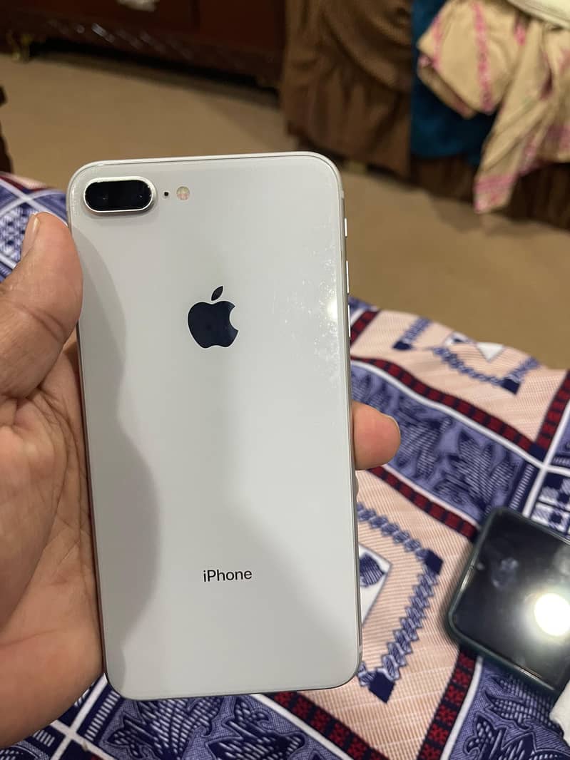iPhone 8plus 1