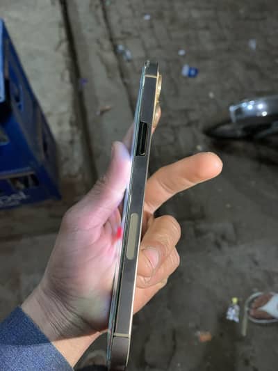 I phone 12 pro max jv 128 gb