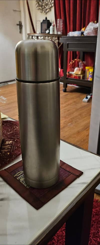 THERMOS FLASK/BOTTLE