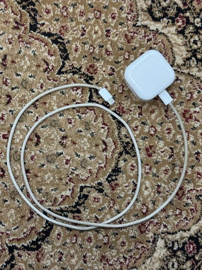 USB Type-C Charger for iPhone 15 Pro Max — Used, in Good Condition