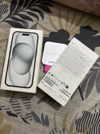 Iphone 15 with box 100%